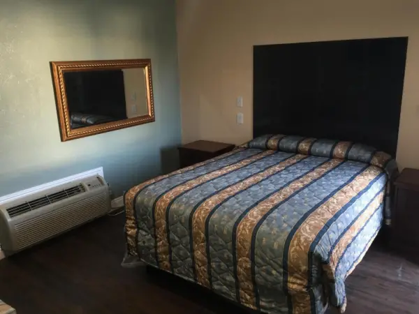 Park Motel 4